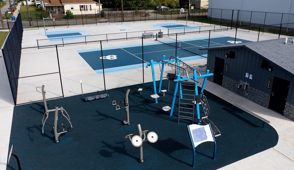 BlueCross Healthy Place Court and Outdoor Fitness