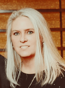 Shawna Headshot